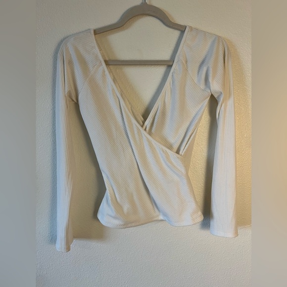 Lulus white long sleeve - Picture 2 of 4